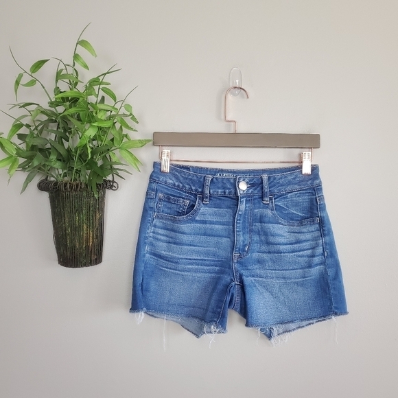 AE 4 Hi Rise Shortie Cut Off Frayed Medium Wash Jean Shorts American Eagle Y2K - Picture 1 of 11